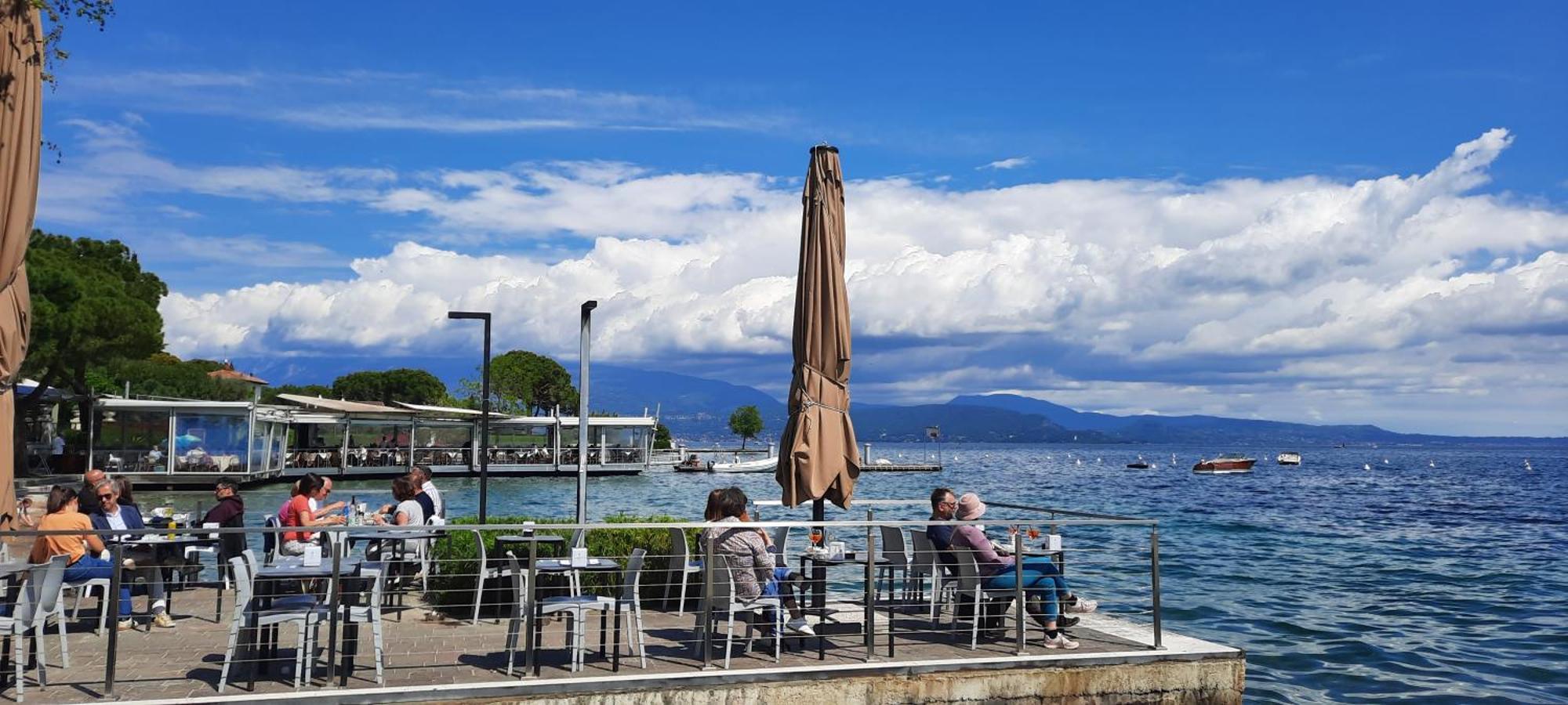 Elisa Holidays Apartments Puegnago Exteriör bild